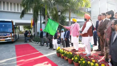 विशेष ट्रेनिंग लेने के लिए Singapore रवाना हुए पंजाब के 36 प्रिंसिपलस, CM मान ने दी हरी झंडी