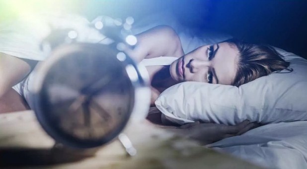 नींद न आने के कारण: रात को नींद न आने के पीछे क्या कारण
