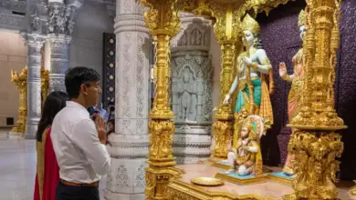 PM RISHI SUNAK WITH WIFE VISIT AKSHRADHAM TEMPLE