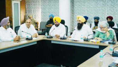 कृषि मंत्री गुरमीत सिंह खुड्डियां के भरोसा देने के बाद में आढतियों द्वारा हड़ताल ख़त्म