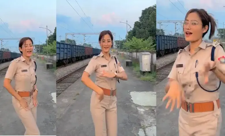 ड्यूटी खत्म होने के बाद महिला पुलिस ने किया धमाकेदार डांस, देखें Viral वीडियो